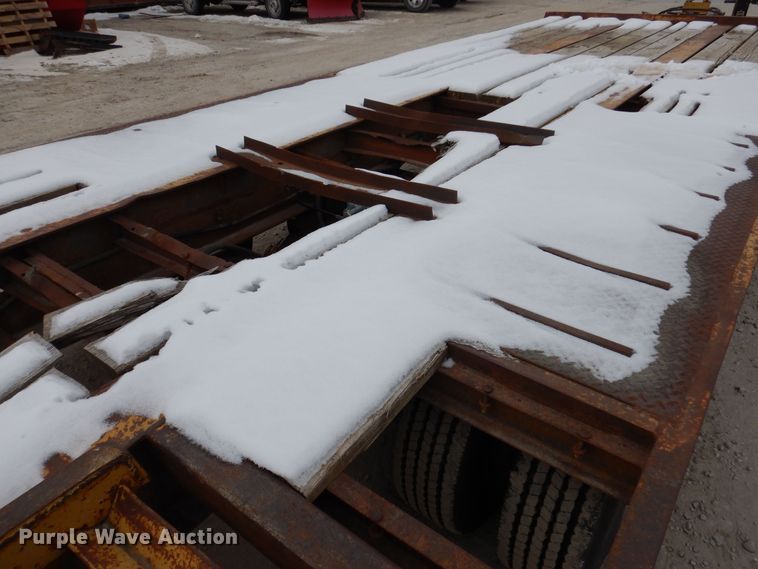 image for item IO9358 1998 Dynaweld  equipment trailer