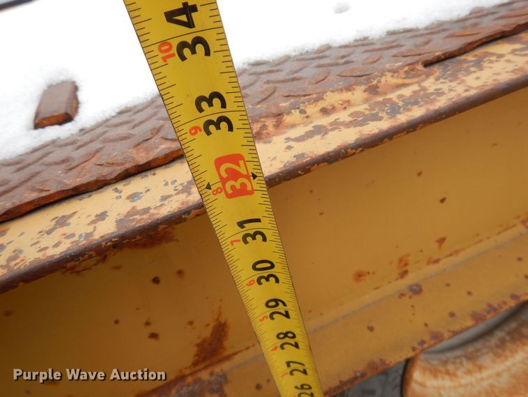 image for item IO9358 1998 Dynaweld  equipment trailer