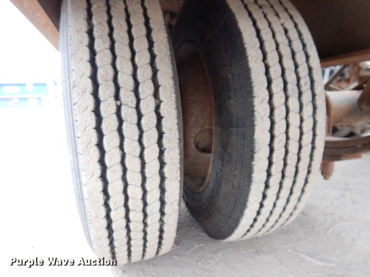 image for item IO9358 1998 Dynaweld  equipment trailer