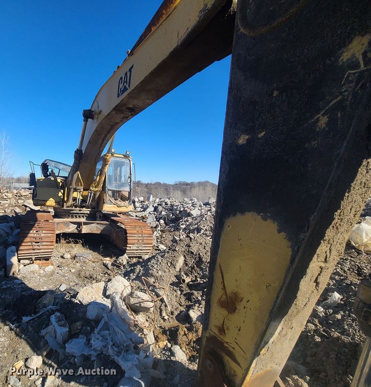 image for item JG9448 1994 Caterpillar 330L  excavator