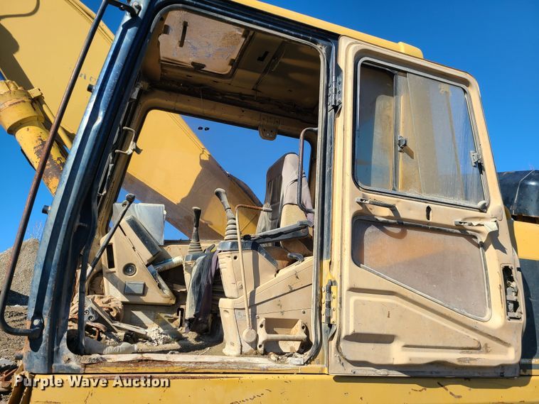 image for item JG9448 1994 Caterpillar 330L  excavator