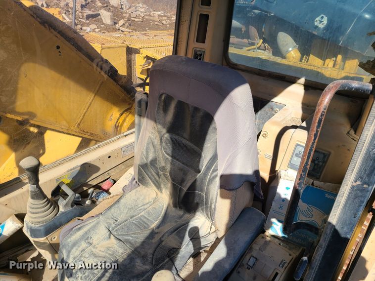 image for item JG9448 1994 Caterpillar 330L  excavator