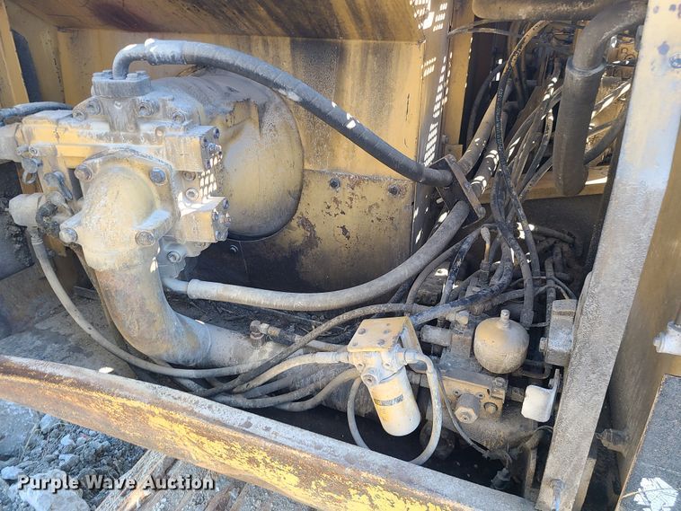 image for item JG9448 1994 Caterpillar 330L  excavator
