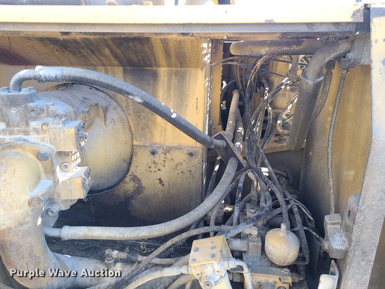 image for item JG9448 1994 Caterpillar 330L  excavator