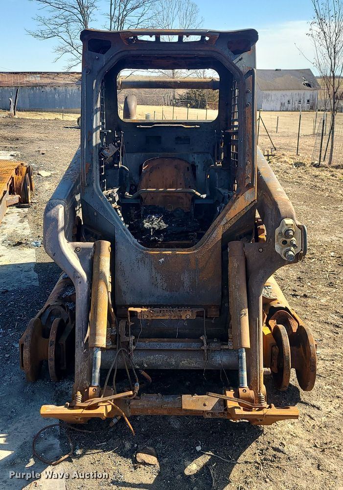 image for item JG9486 Bobcat T66  tracked skid steer loader