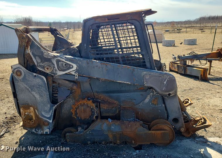 image for item JG9486 Bobcat T66  tracked skid steer loader