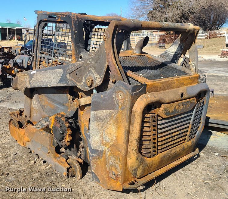 image for item JG9486 Bobcat T66  tracked skid steer loader