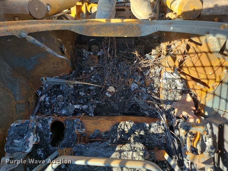 image for item JG9486 Bobcat T66  tracked skid steer loader