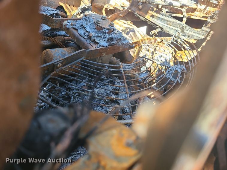 image for item JG9486 Bobcat T66  tracked skid steer loader