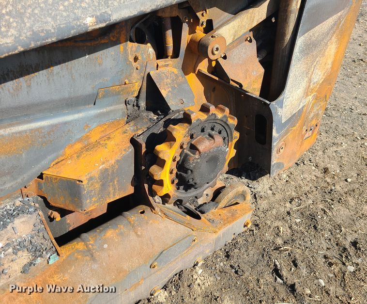 image for item JG9486 Bobcat T66  tracked skid steer loader