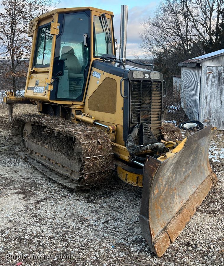 image for item JU9652 1999 John Deere 650H LT  dozer