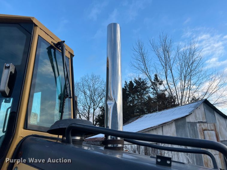 image for item JU9652 1999 John Deere 650H LT  dozer