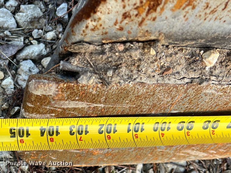 image for item JU9652 1999 John Deere 650H LT  dozer