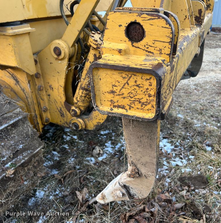 image for item JU9652 1999 John Deere 650H LT  dozer