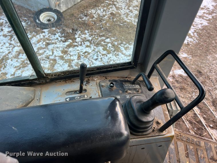 image for item JU9652 1999 John Deere 650H LT  dozer