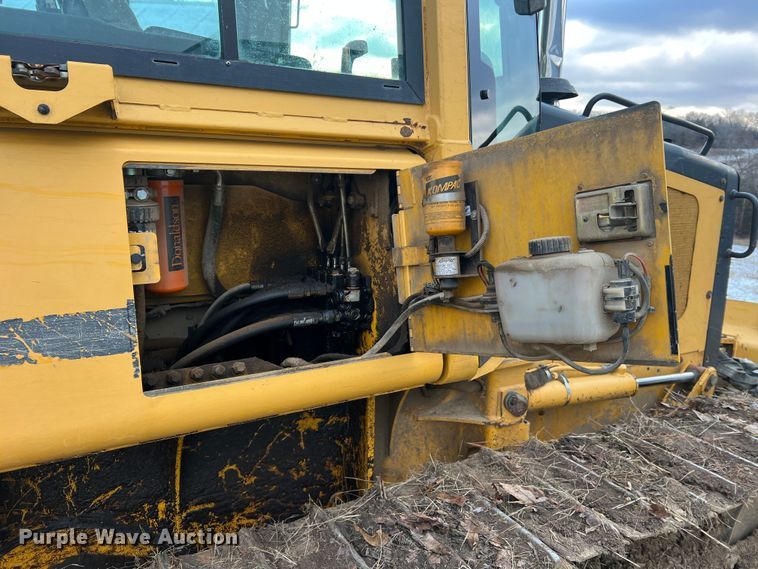 image for item JU9652 1999 John Deere 650H LT  dozer