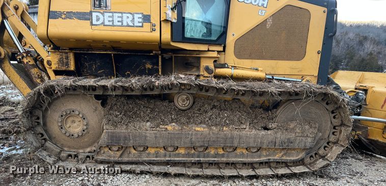 image for item JU9652 1999 John Deere 650H LT  dozer