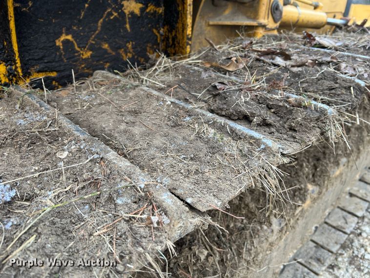 image for item JU9652 1999 John Deere 650H LT  dozer