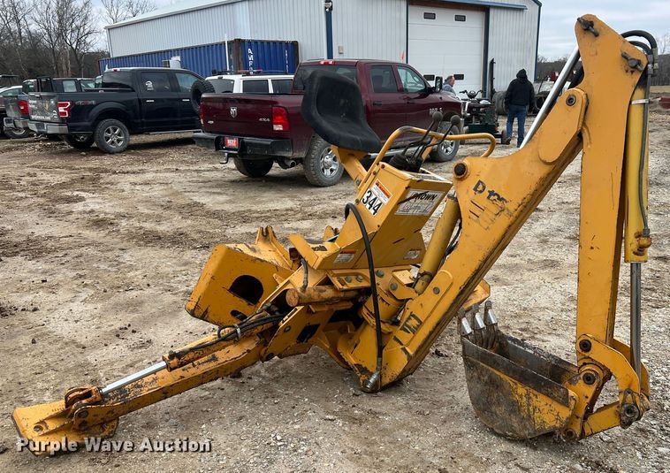 image for item JU9670 Case H939218 D125  skid steer backhoe