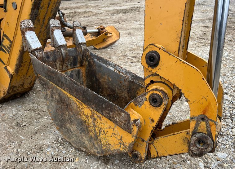 image for item JU9670 Case H939218 D125  skid steer backhoe
