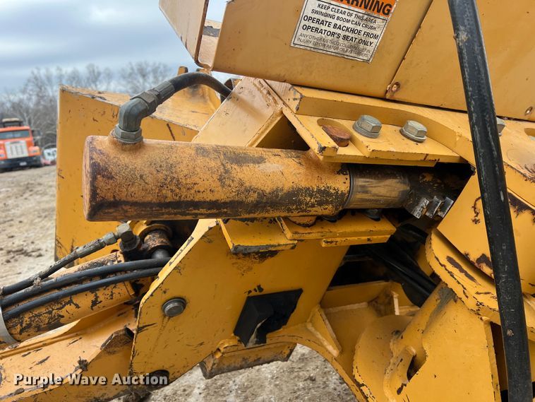 image for item JU9670 Case H939218 D125  skid steer backhoe