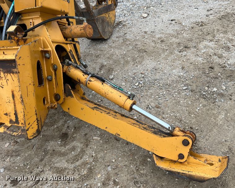 image for item JU9670 Case H939218 D125  skid steer backhoe