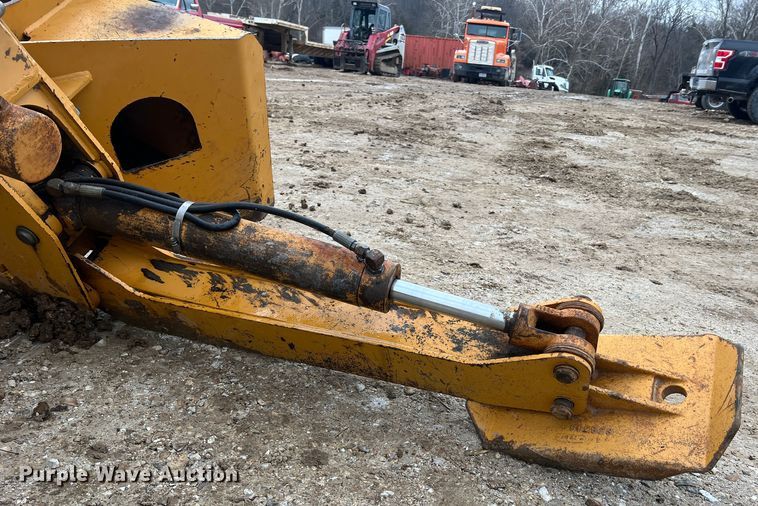 image for item JU9670 Case H939218 D125  skid steer backhoe