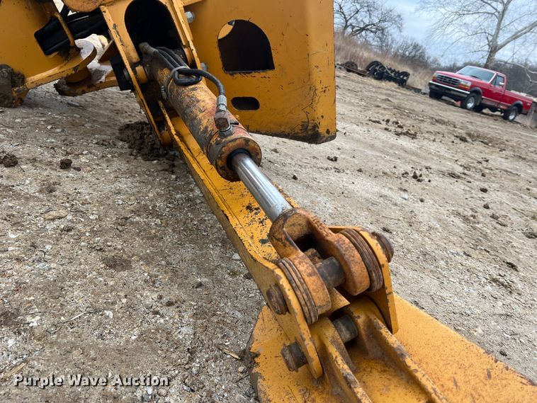 image for item JU9670 Case H939218 D125  skid steer backhoe