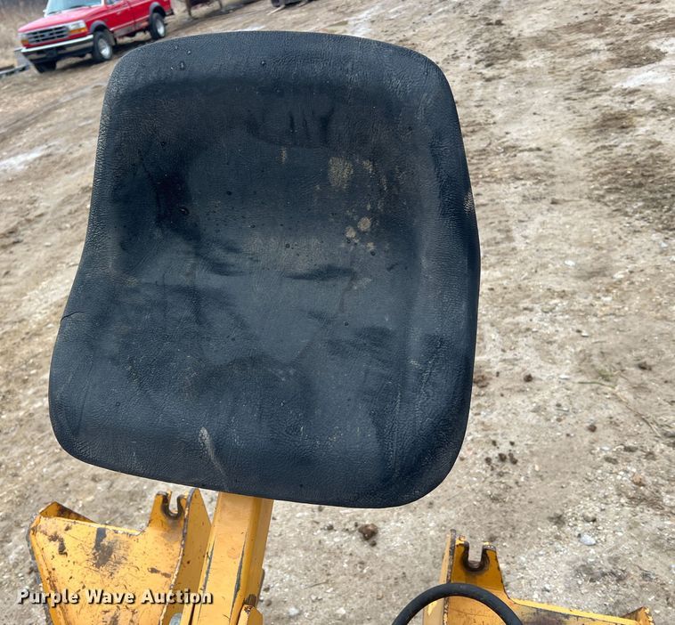 image for item JU9670 Case H939218 D125  skid steer backhoe