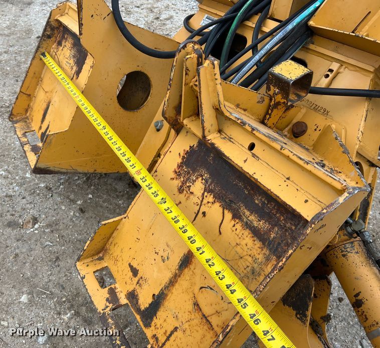 image for item JU9670 Case H939218 D125  skid steer backhoe