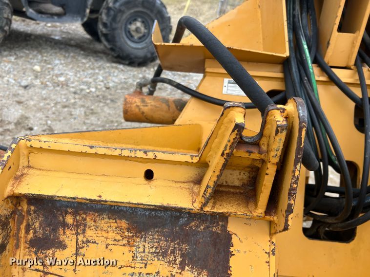 image for item JU9670 Case H939218 D125  skid steer backhoe