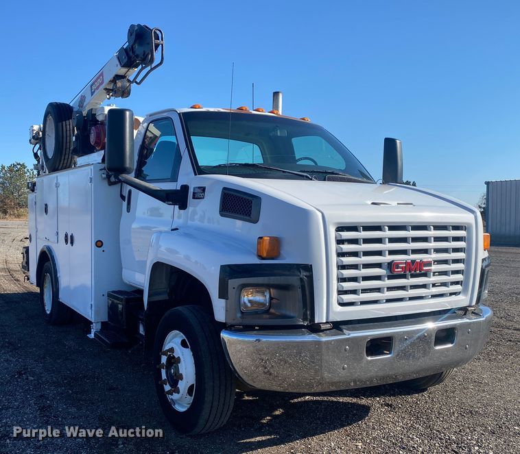 image for item JW9184 2006 GMC C6500  utility / service truck