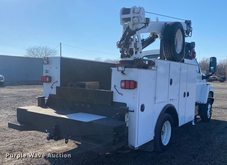 image for item JW9184 2006 GMC C6500  utility / service truck