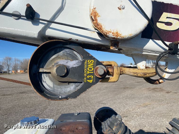 image for item JW9184 2006 GMC C6500  utility / service truck