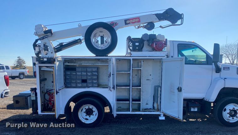 image for item JW9184 2006 GMC C6500  utility / service truck