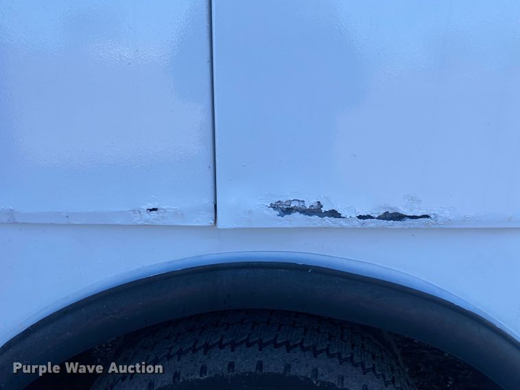 image for item JW9184 2006 GMC C6500  utility / service truck