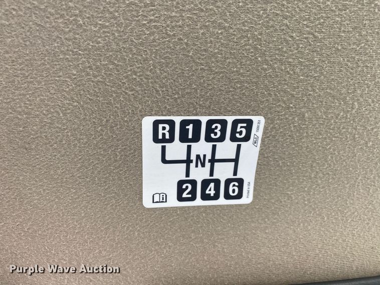 image for item JW9184 2006 GMC C6500  utility / service truck