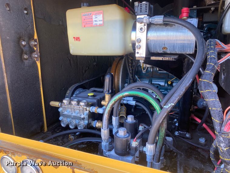 image for item JW9187 2011 Vermeer  vacuum excavator