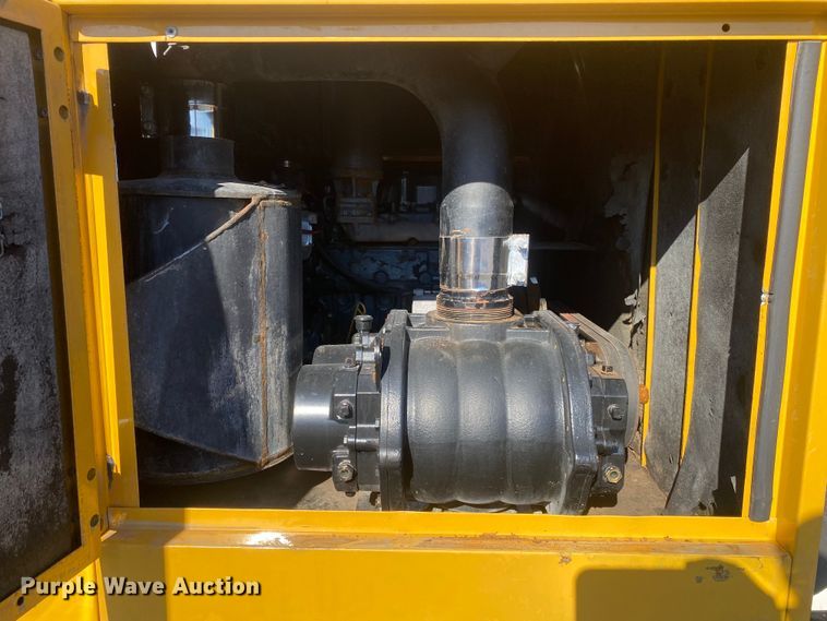 image for item JW9187 2011 Vermeer  vacuum excavator