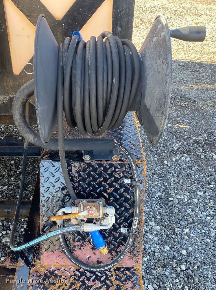 image for item JW9187 2011 Vermeer  vacuum excavator