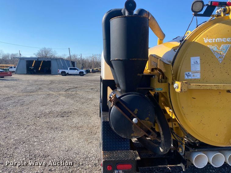 image for item JW9187 2011 Vermeer  vacuum excavator