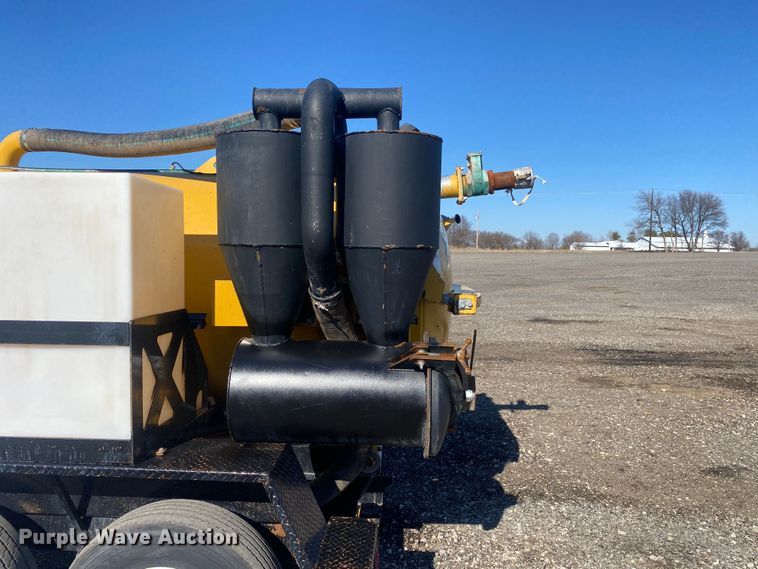 image for item JW9187 2011 Vermeer  vacuum excavator