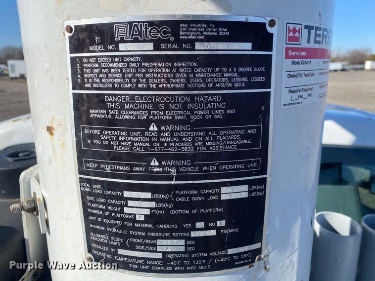 image for item JW9195 2014 Ford F550 Super Duty  bucket truck