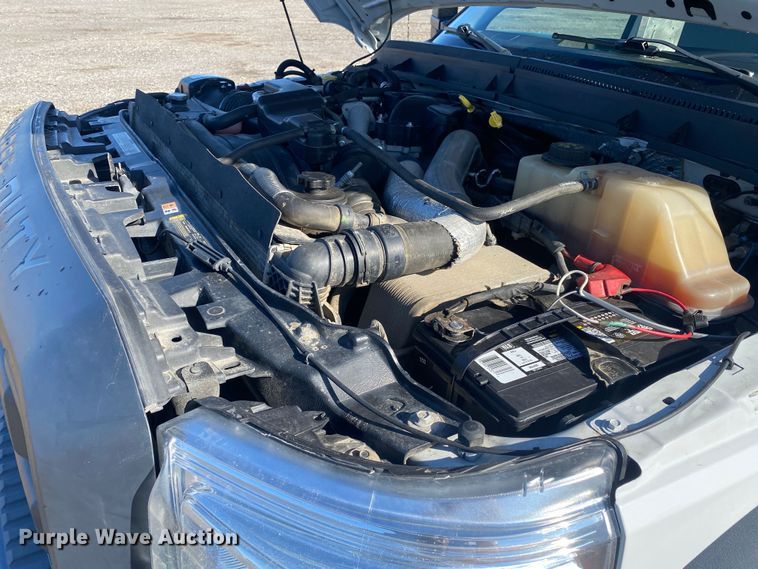 image for item JW9195 2014 Ford F550 Super Duty  bucket truck