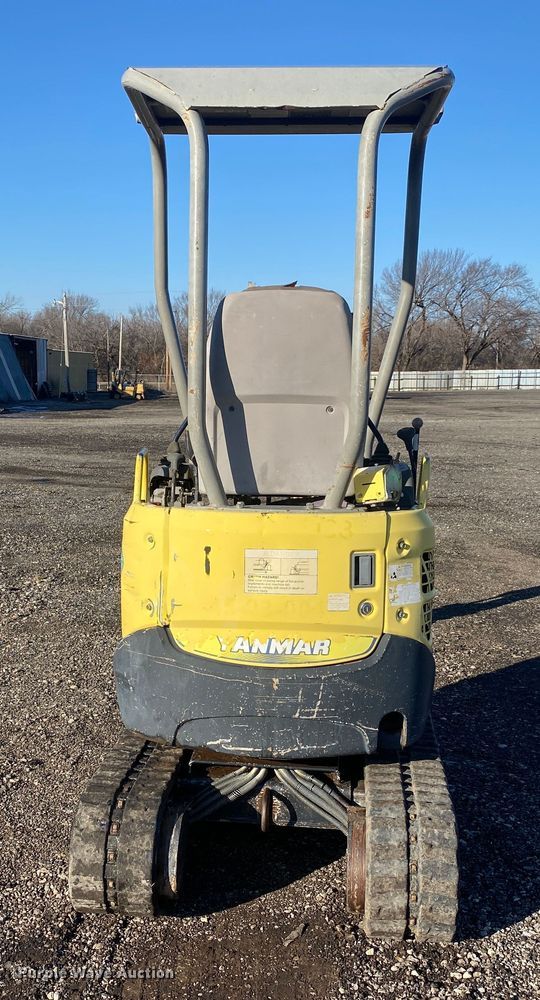 image for item JW9199 2007 Yanmar ViO15-2A  mini excavator