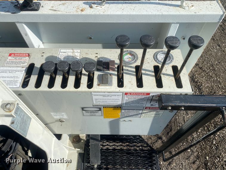 image for item JW9202 2010 Freightliner M2 Business Class  crane truck