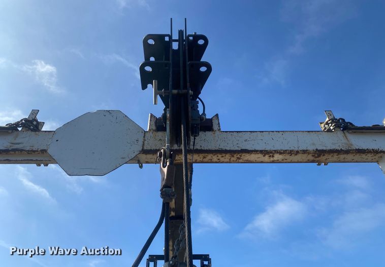 image for item JW9202 2010 Freightliner M2 Business Class  crane truck