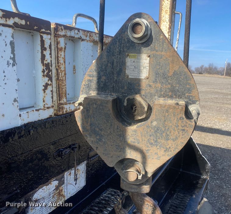 image for item JW9202 2010 Freightliner M2 Business Class  crane truck