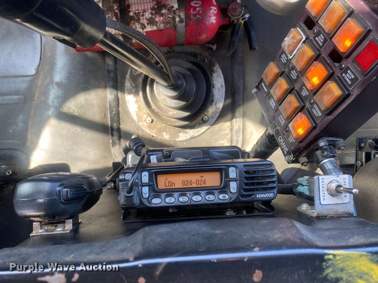 image for item JW9202 2010 Freightliner M2 Business Class  crane truck