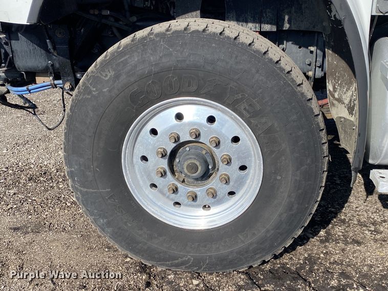 image for item JW9202 2010 Freightliner M2 Business Class  crane truck